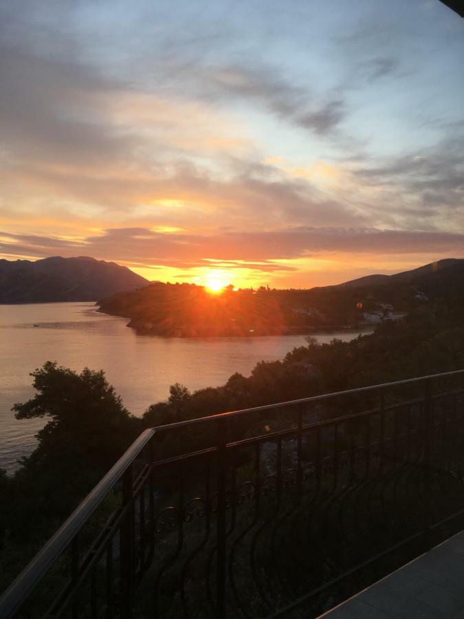 RačišćeThe View ****公寓 外观 照片